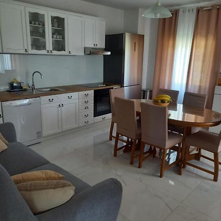 Holiday House Tunjarice โอเบรอควาซ ภายนอก รูปภาพ