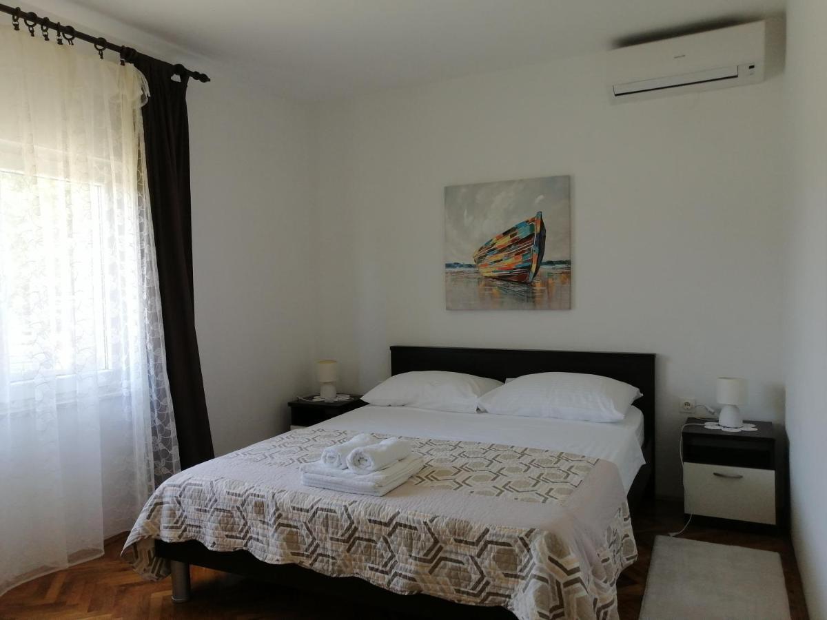 Holiday House Tunjarice โอเบรอควาซ ภายนอก รูปภาพ