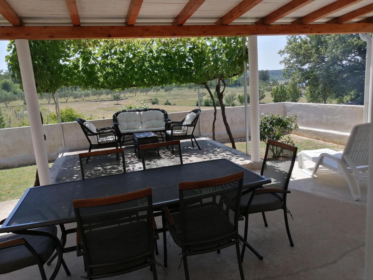 Holiday House Tunjarice โอเบรอควาซ ภายนอก รูปภาพ
