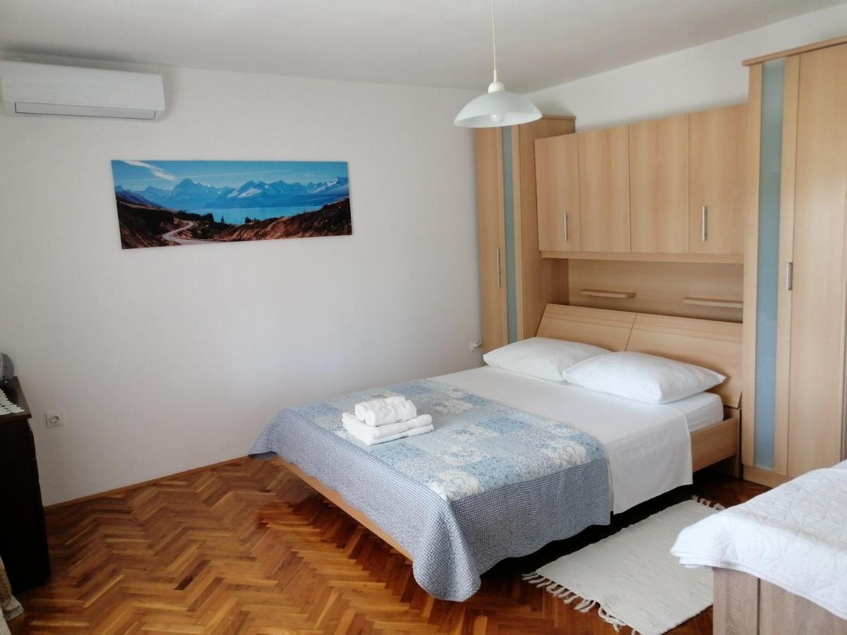 Holiday House Tunjarice โอเบรอควาซ ภายนอก รูปภาพ