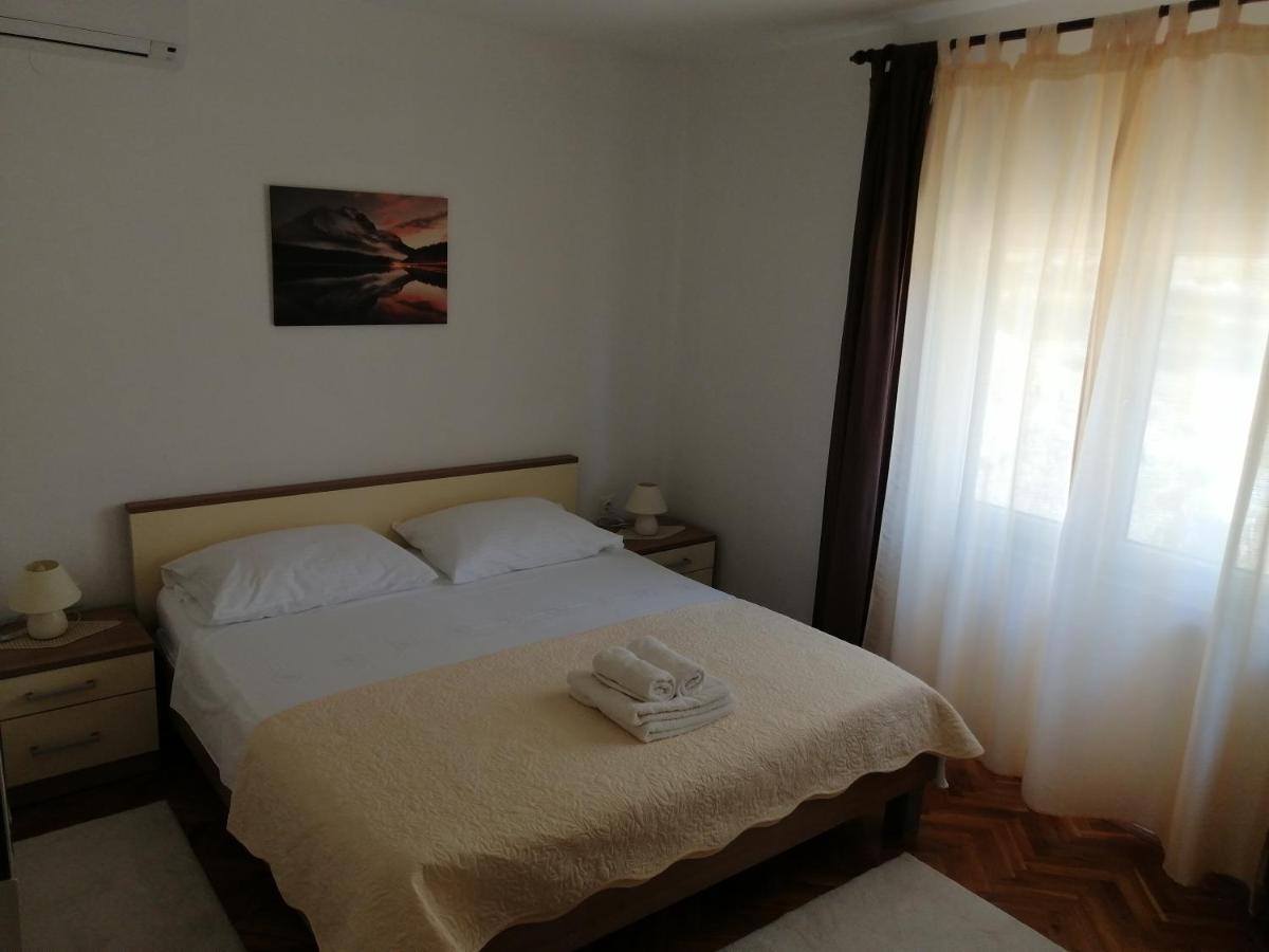 Holiday House Tunjarice โอเบรอควาซ ภายนอก รูปภาพ