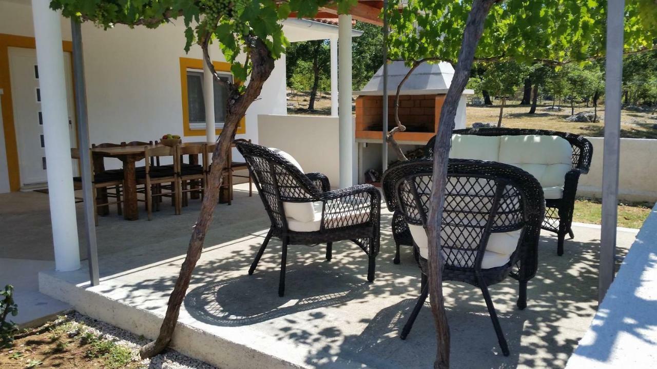 Holiday House Tunjarice โอเบรอควาซ ภายนอก รูปภาพ