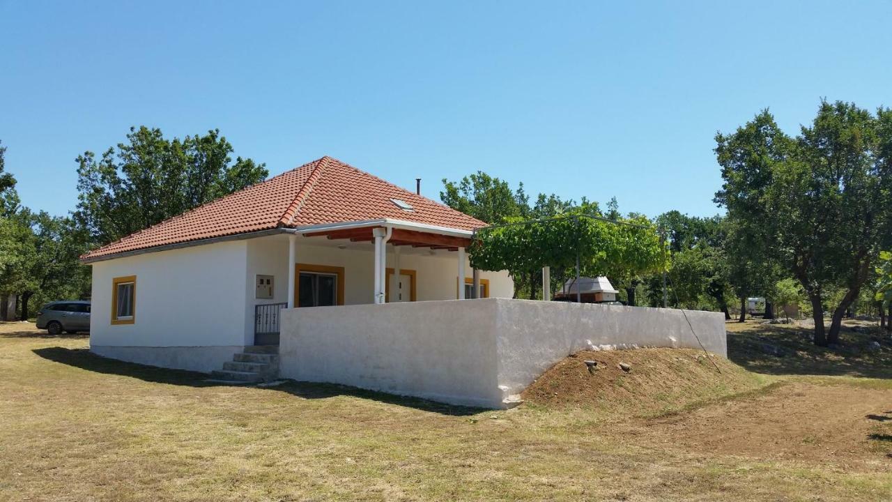 Holiday House Tunjarice โอเบรอควาซ ภายนอก รูปภาพ
